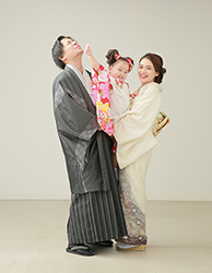 七五三　3歳　レンタル　撮影　家族和装