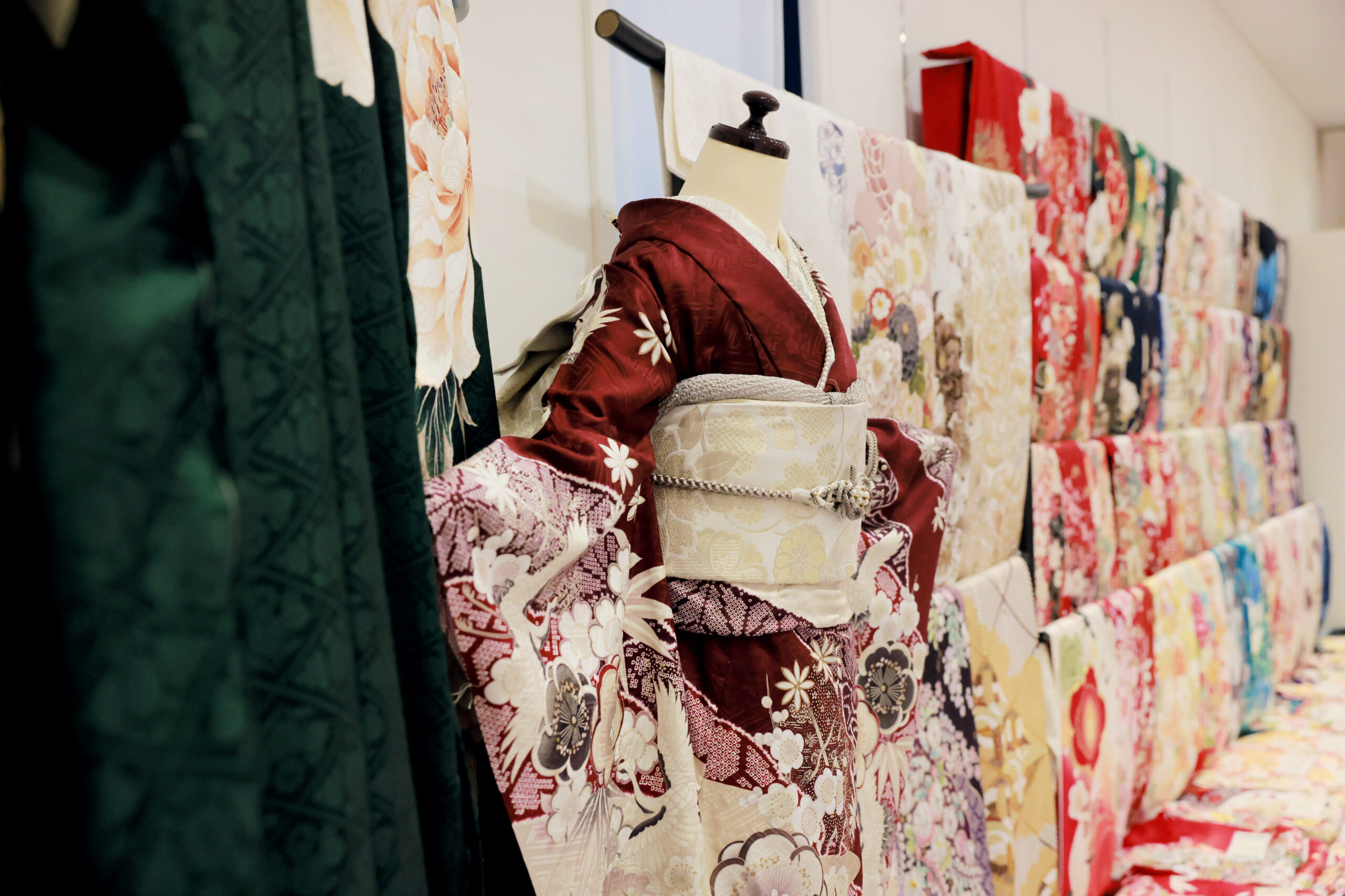 2028年　振袖　レンタル　成人式